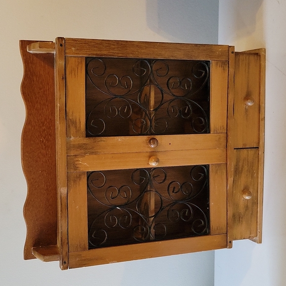 Jewelry or Ornament Holder - Picture 1 of 7